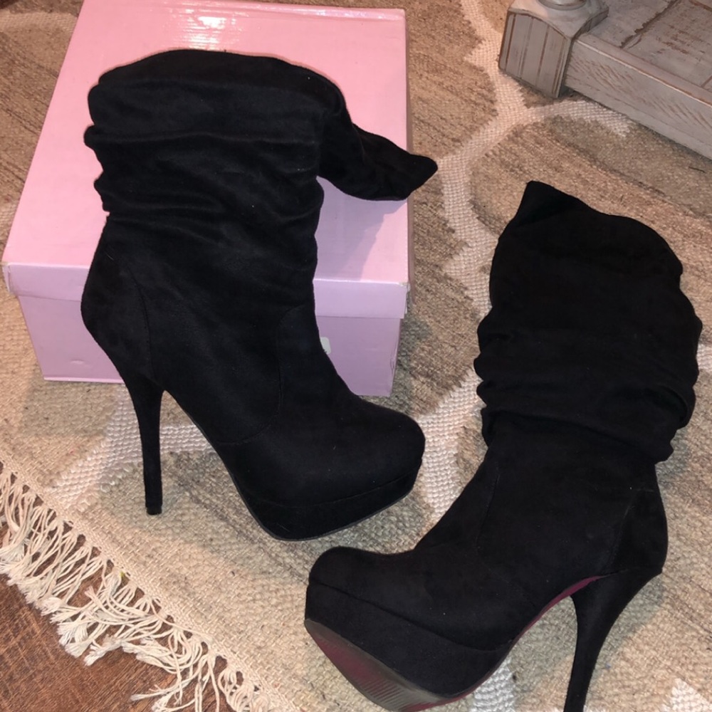 WINDSOR Black suede stiletto boots